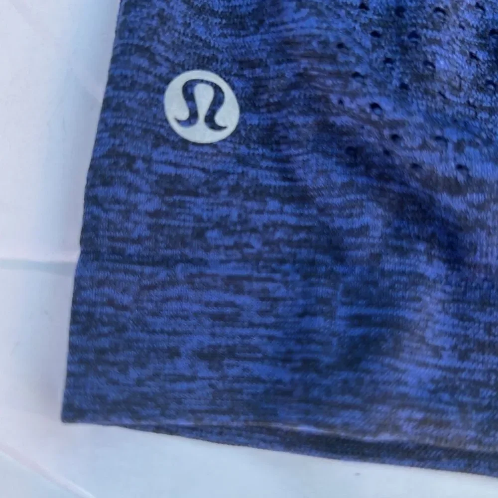 Lululemon Breeze By Short Sleeve in Blazer Blue / Black Size 4